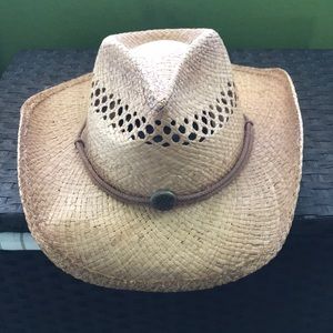 Women’s saddleback hat